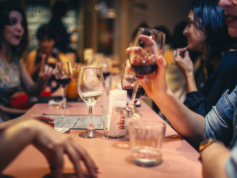 Il  mondo del vino non sa  conversare con i Millennials